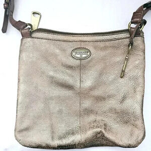 Fossil Explorer 100% Leather Brass Hardware Key  Zipper closer Crossbody Bag